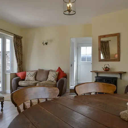 Holiday home Old Saddlers Ireby